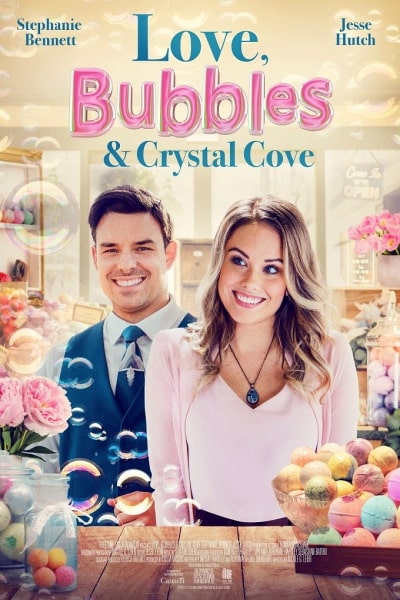 Love, Bubbles And Crystal Cove (Romance at Crystal Cove)